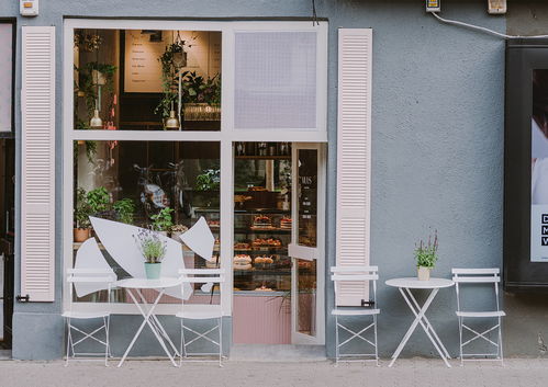 味觉与视觉的交响诗 MUUS精品糕点店品牌形象设计理念